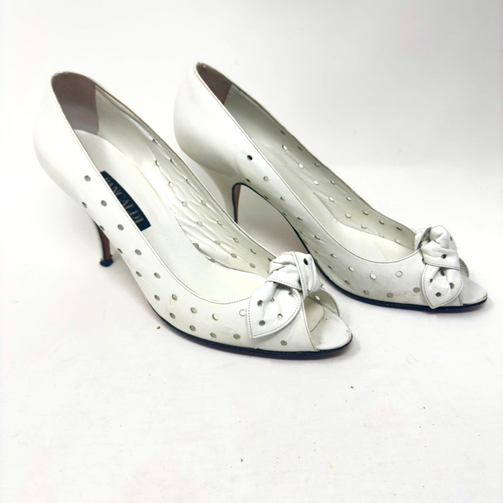 Pancaldi Heels Size 10AA White Kid Leather Bow Toe Detail 3.5in Heel